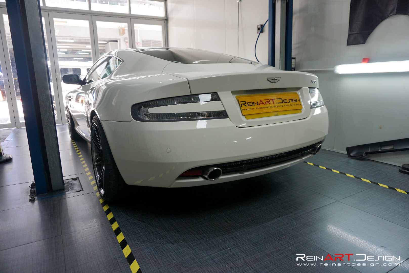 Quicksilver Exhaust – Aston Martin DB9